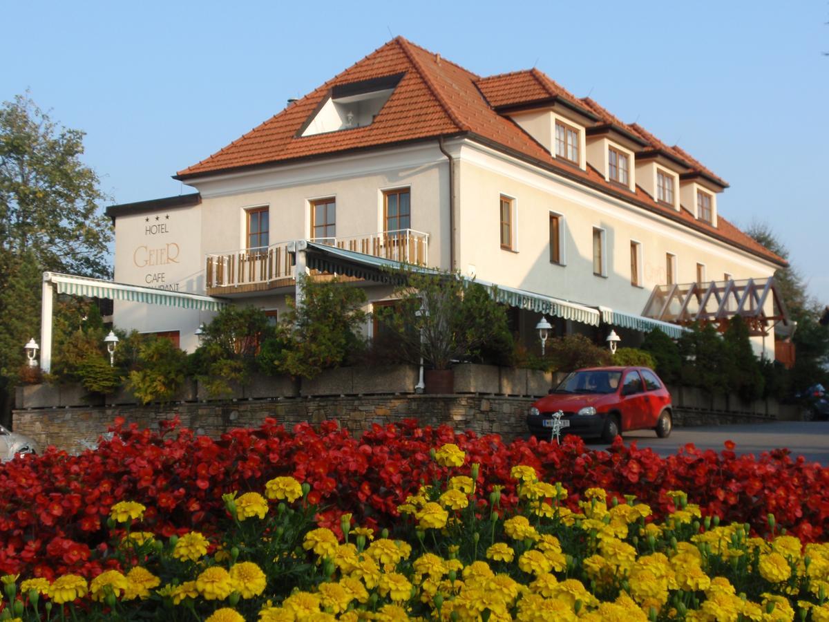 Hotel Geier Bad Schönau エクステリア 写真