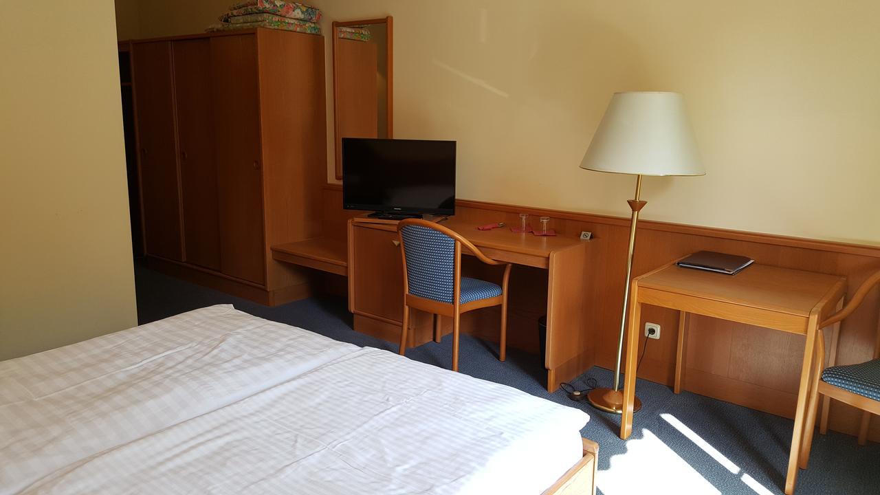Hotel Geier Bad Schönau エクステリア 写真