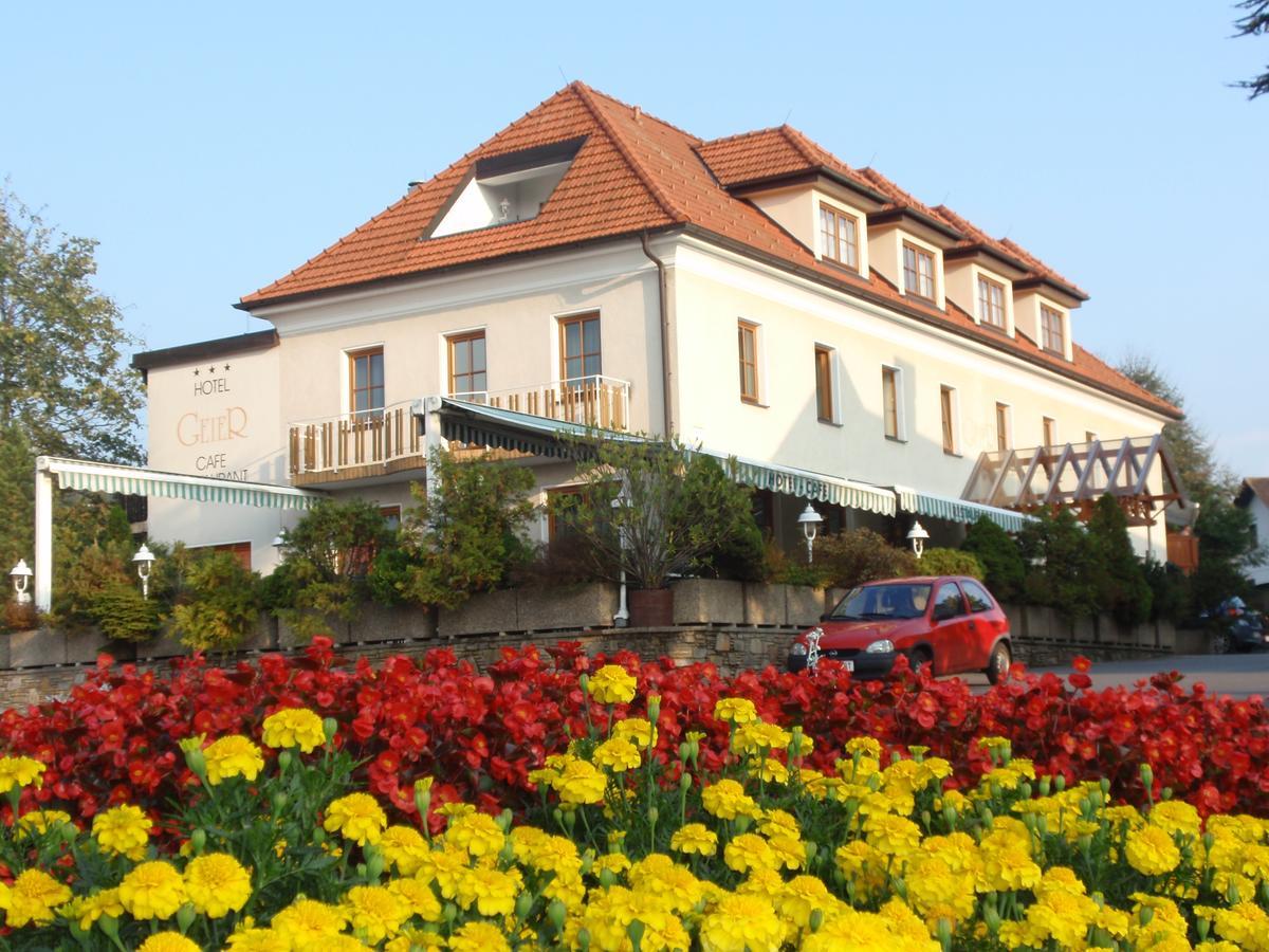 Hotel Geier Bad Schönau エクステリア 写真